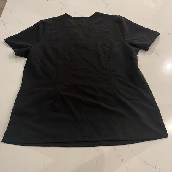 NWOT Figs Casma Three-Pocket Scrub Top Black Size XL - Picture 2 of 5
